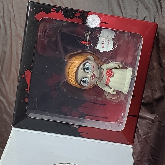 Funko Annabelle Figure - Picture 2 of 4